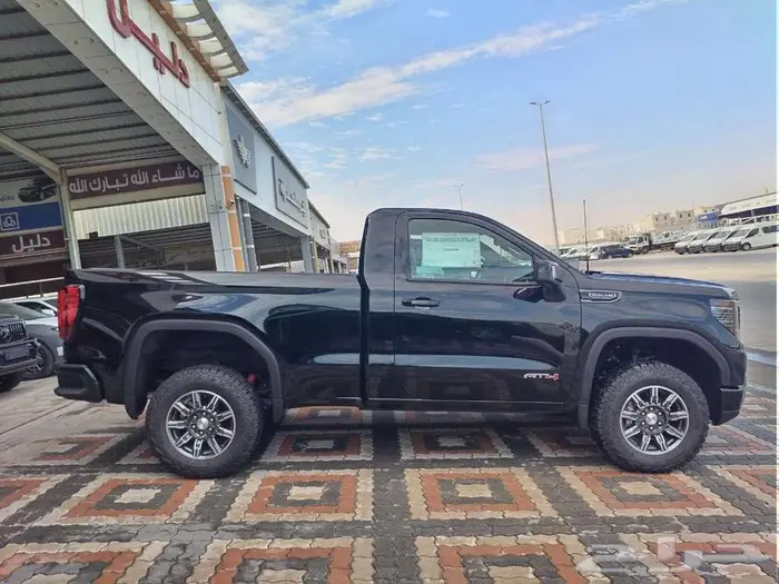 جي ام سي سييرا 2025 AT4 ضمان سعودي 8