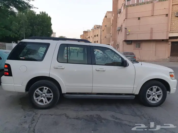 فورد اكسبلورر 2010 1