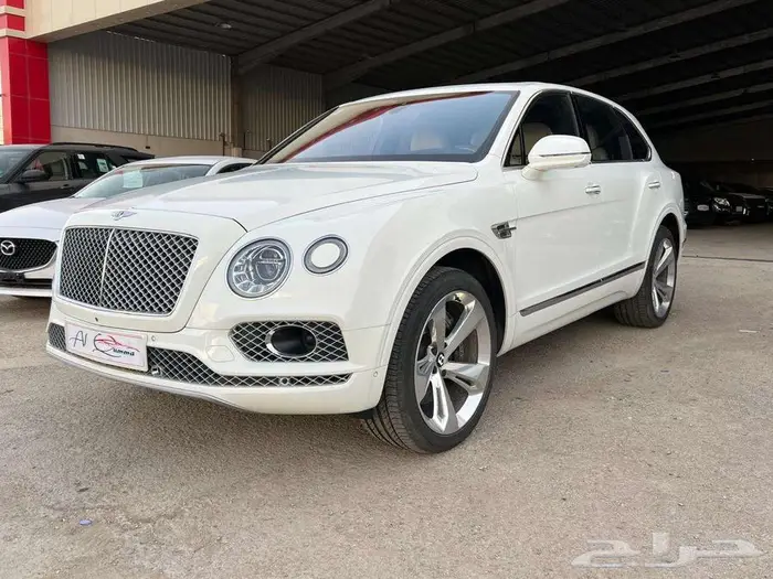 بنتلي بنتياقا موديل 2017 مستعمل بدى وكالة 0