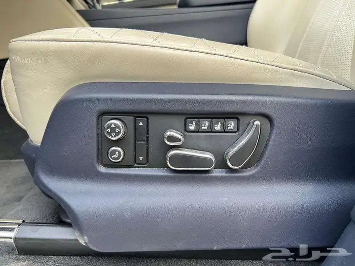 بنتلي بنتياقا موديل 2017 مستعمل بدى وكالة 11