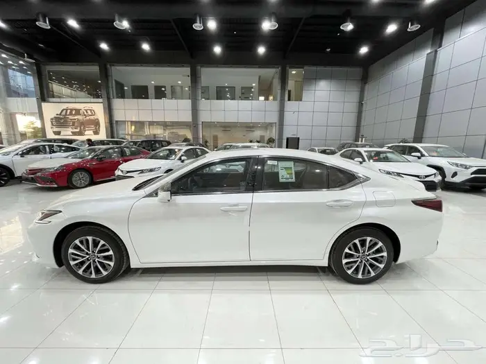 لكزس ( ES 250 AA ) موديل 2025 أقل الأسعار 3