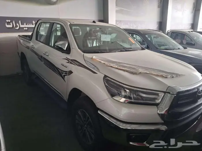 تويوتا هايلكس S-GLX دبل قير عادي 2025 0
