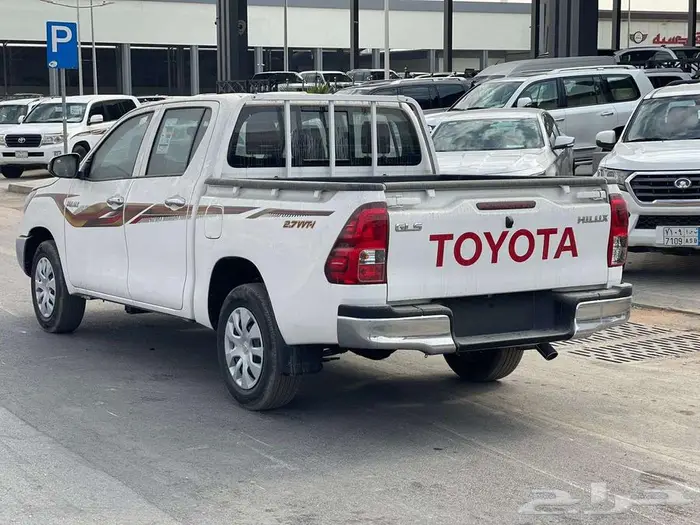 تويوتا هايلوكس غمارتين بريمي توماتيك كاش وبنك 2025 6