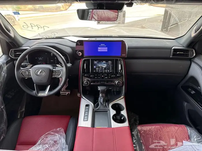 لكزس LX600-Fسبورت 2025 1