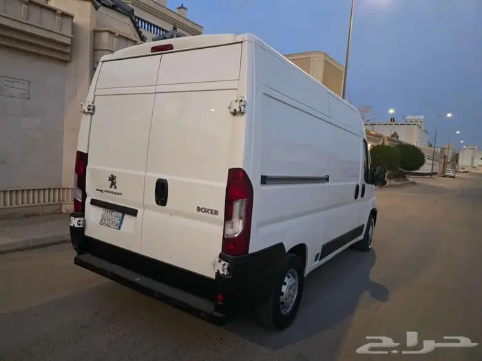 باص بيجو بوكسر 0