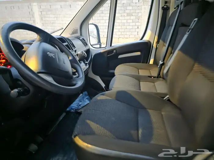 باص بيجو بوكسر 13