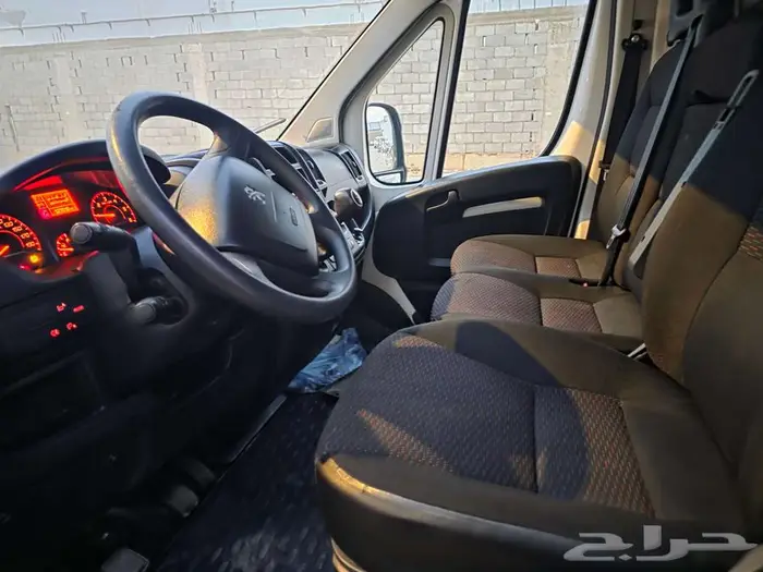 باص بيجو بوكسر 10