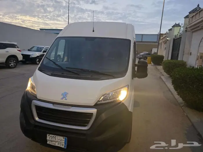 باص بيجو بوكسر 6