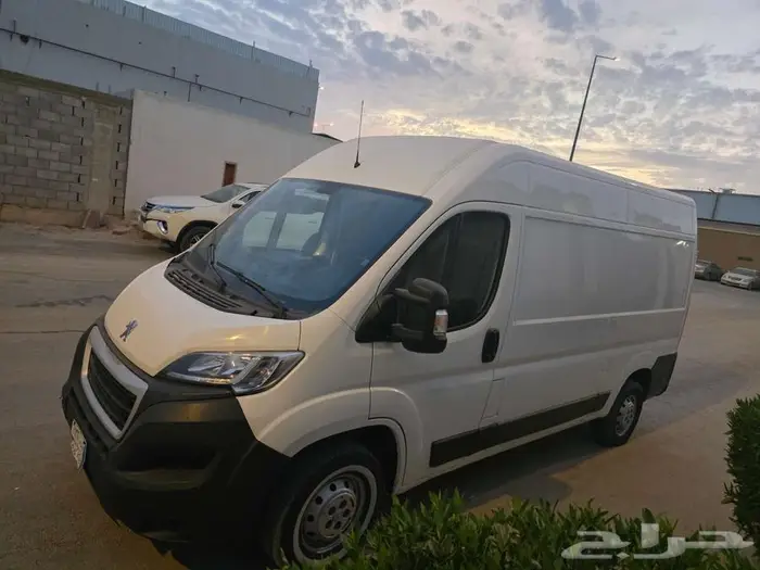 باص بيجو بوكسر 3