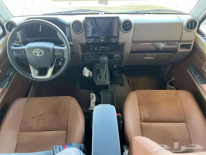 تويوتا جيب ربع رفرف ديزل اوتوماتيك 2025 12