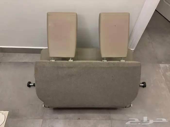 مرتبة صف خلفي (ثالث) ميتسوبيشي باجيرو 5 ابواب 4