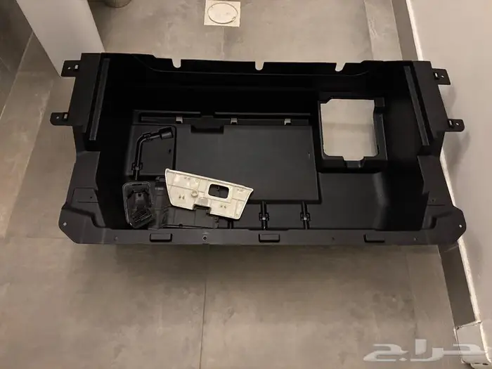 مرتبة صف خلفي (ثالث) ميتسوبيشي باجيرو 5 ابواب 3