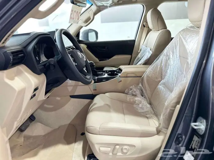 تويوتا لاندكروزر كروزر GXR.L4 خليجي فتحه سقف موديل2025 9