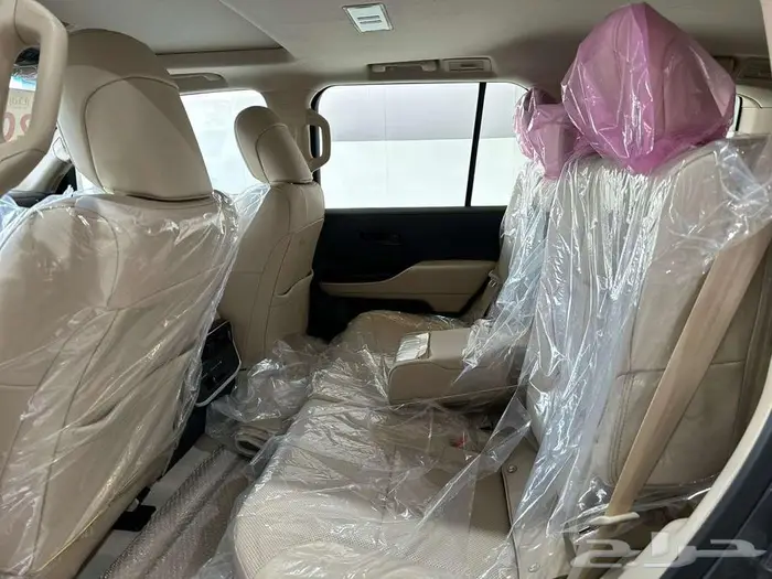 تويوتا لاندكروزر كروزر GXR.L4 خليجي فتحه سقف موديل2025 7