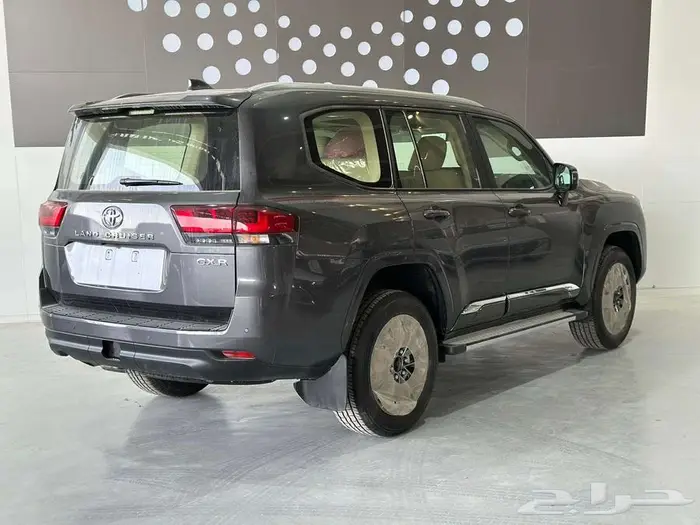 تويوتا لاندكروزر كروزر GXR.L4 خليجي فتحه سقف موديل 25 2