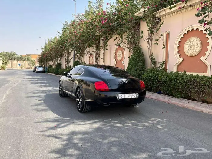 بنتلي جي تي 2004 نظيف 4