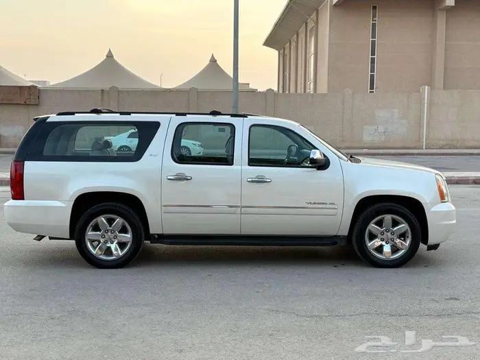 للبيع جمس يوكن طويل SLT فل كامل دبل 2014 3