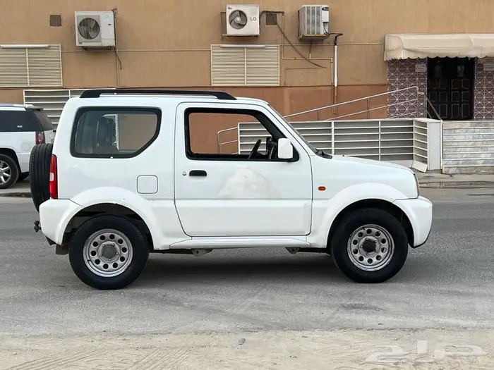 سوزوكي جمني موديل 2009 3