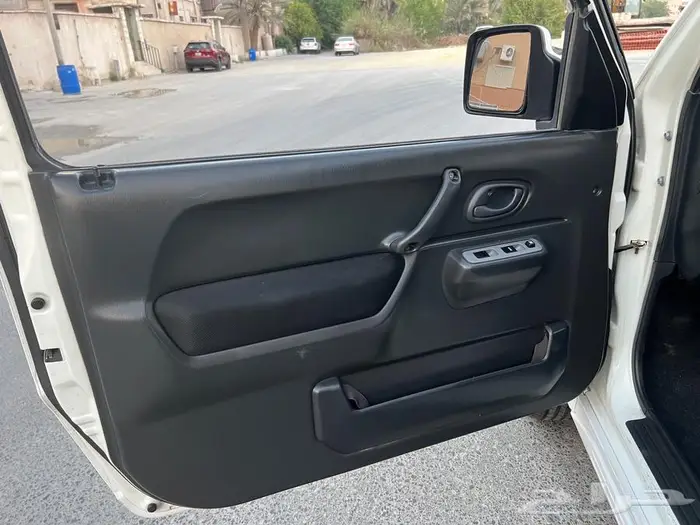 سوزوكي جمني موديل 2009 13