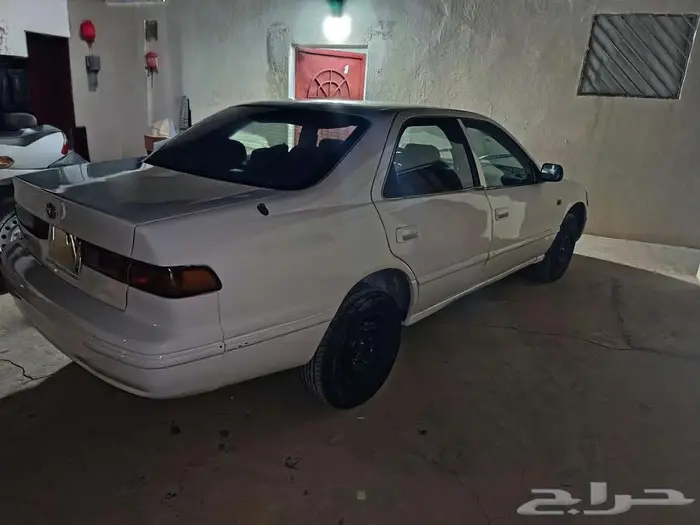 كامري للبيع نضيفه 2