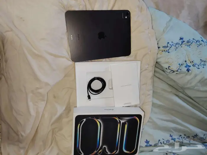 ايباد برو M4 512 شريحة 4