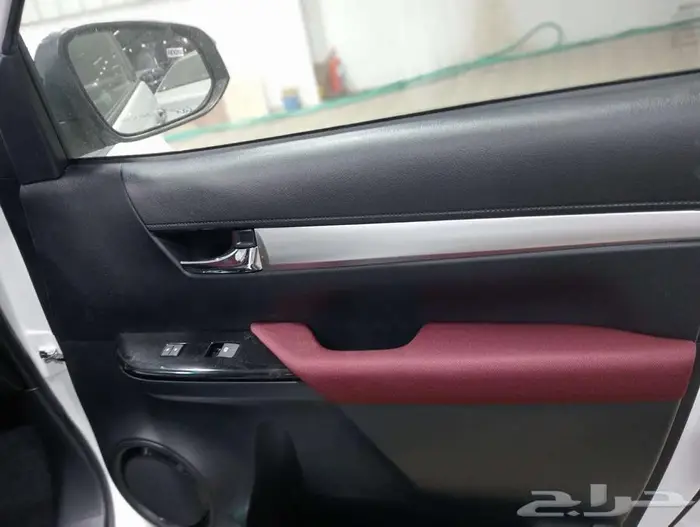 هايلوكس غمارتين S-GLX 4 4 اوتوماتيك بنزين 2025 كاش وبنك 14