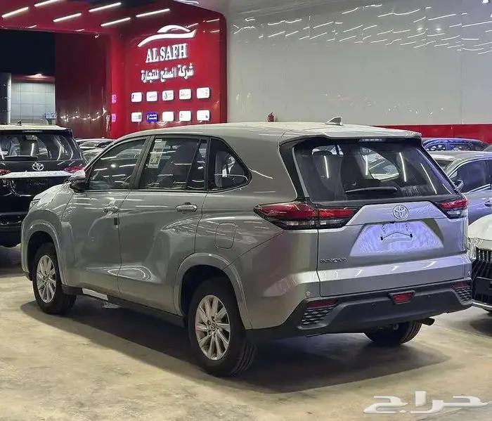 تويوتا انوفا gl 2025 2