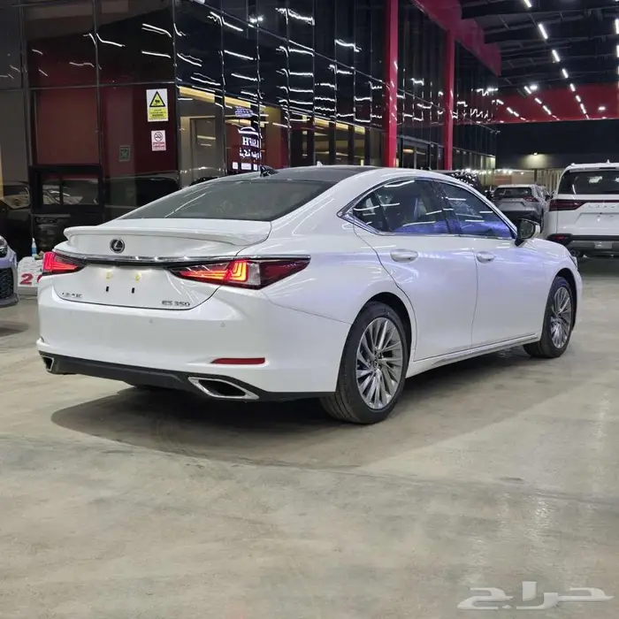 لكزس es 350 dd 2025 ( فل كامل سعودي ) 4