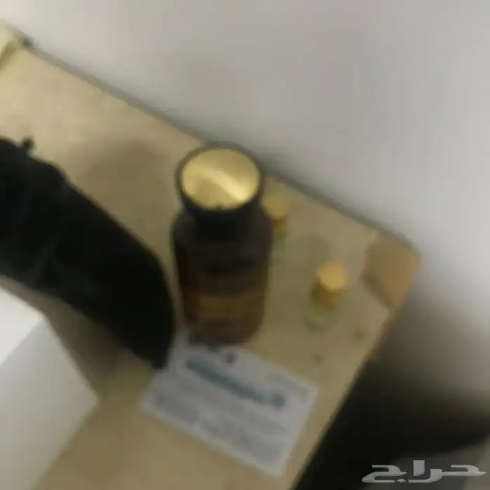 علبة عطر نسائي وريموت جراح واكواب حافظة للحرارة 28