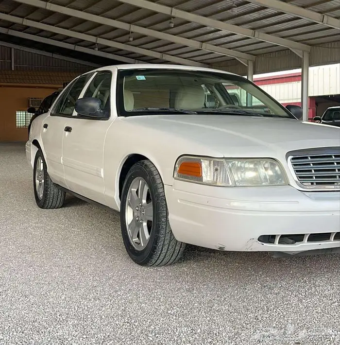 فورد فكتوريا 2011 2