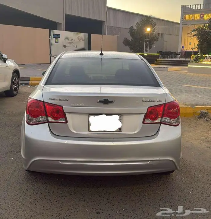 للبيع سيارة شفروليه كروز 3