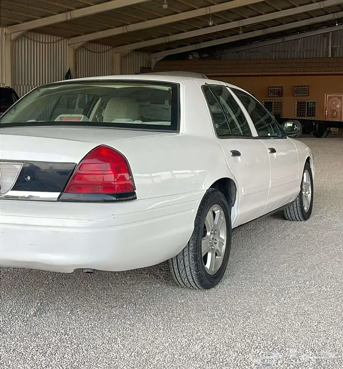 فورد فكتوريا 2011 9