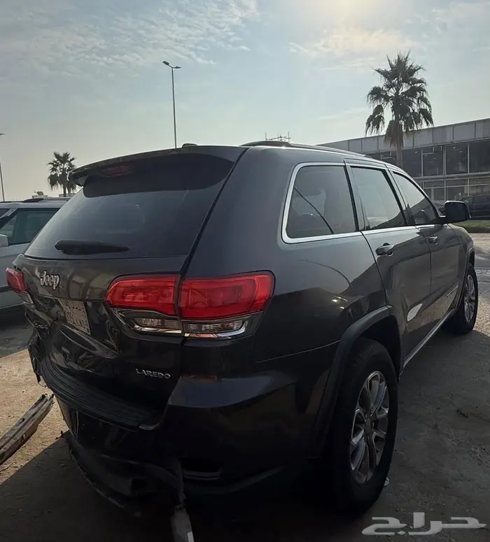 جيب جراند شيروكي لاريدو 6 سرندل مصدوم 0