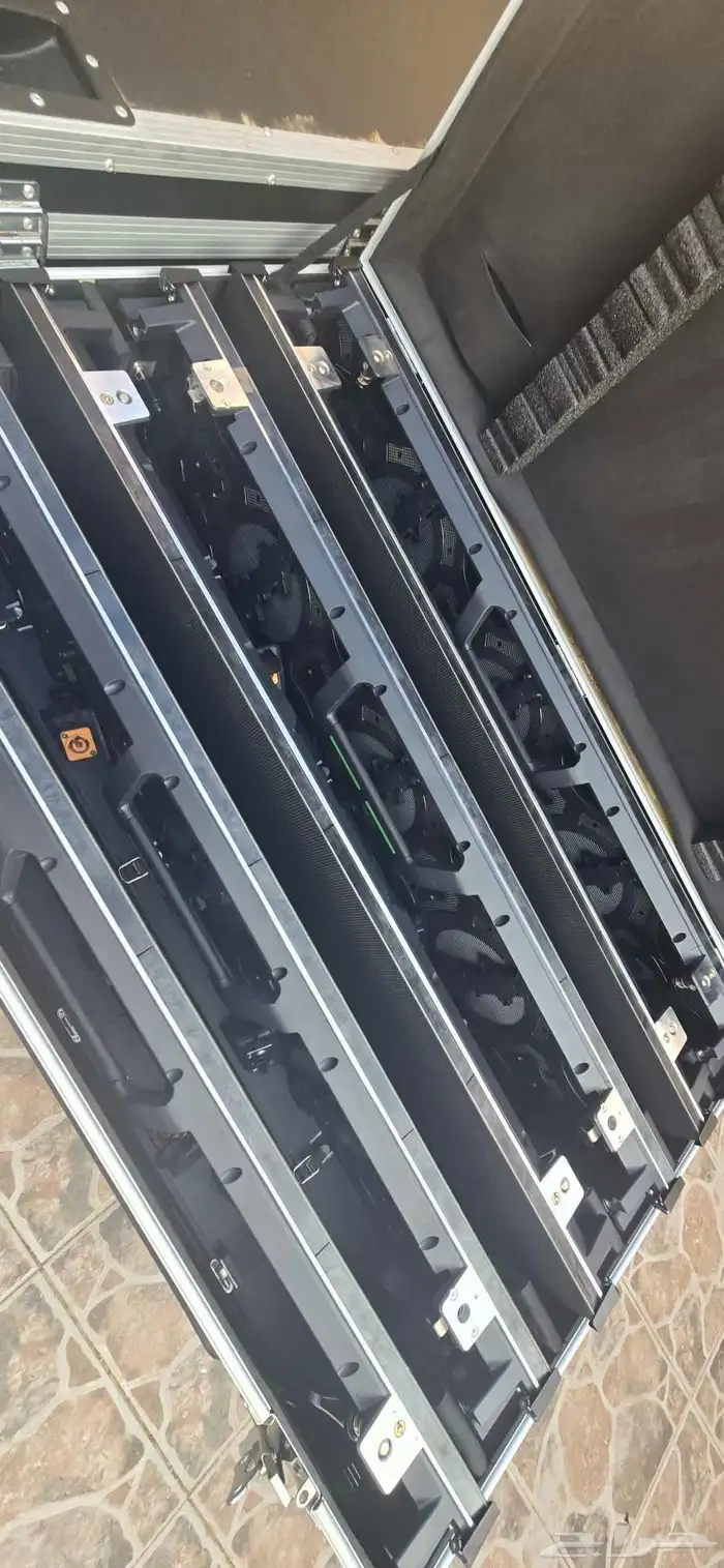 شاشة عرض داخلية 2