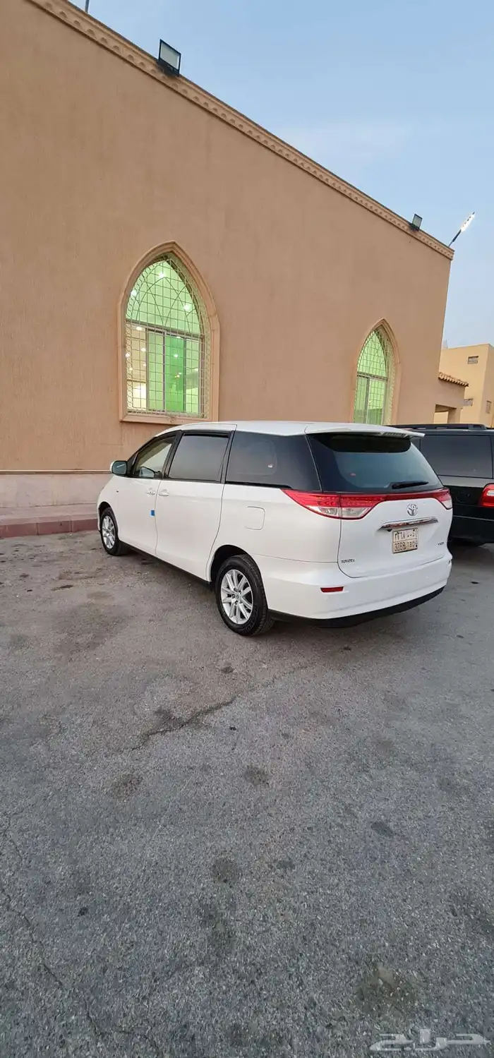 تويوتا بريفيا موديل 2014 1