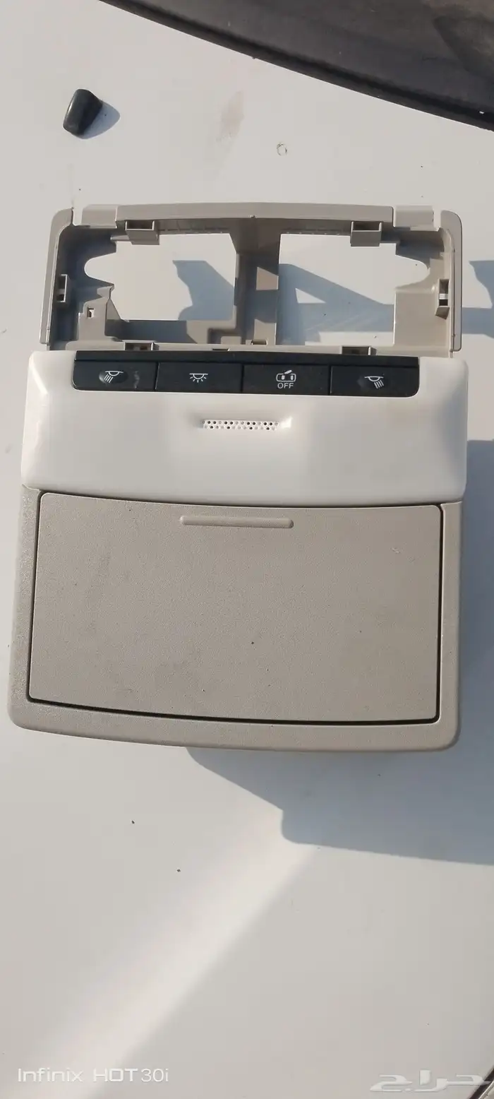 ديكور الإضاءة الداخلية الامامي نيسان التيما 3