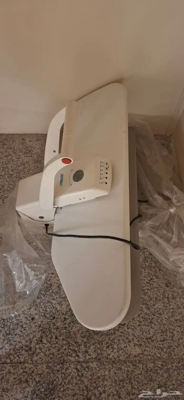 كوايه ملابس شبه جديده تنفع حق مغاسل وحق بيت 0