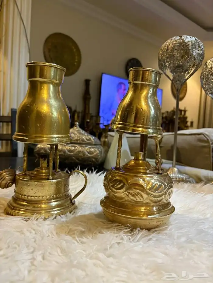 نحاسيات دلل لوحة مباخر فازات 1