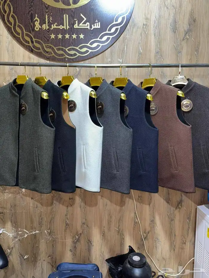 فروة وبر بشت . فروة مخمل 1200غ شريط . فروة مخمل 800غ قبوع 1