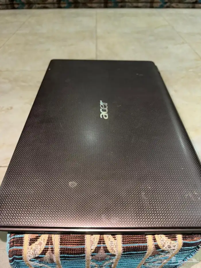 لابتوب أيسر للبيع 0