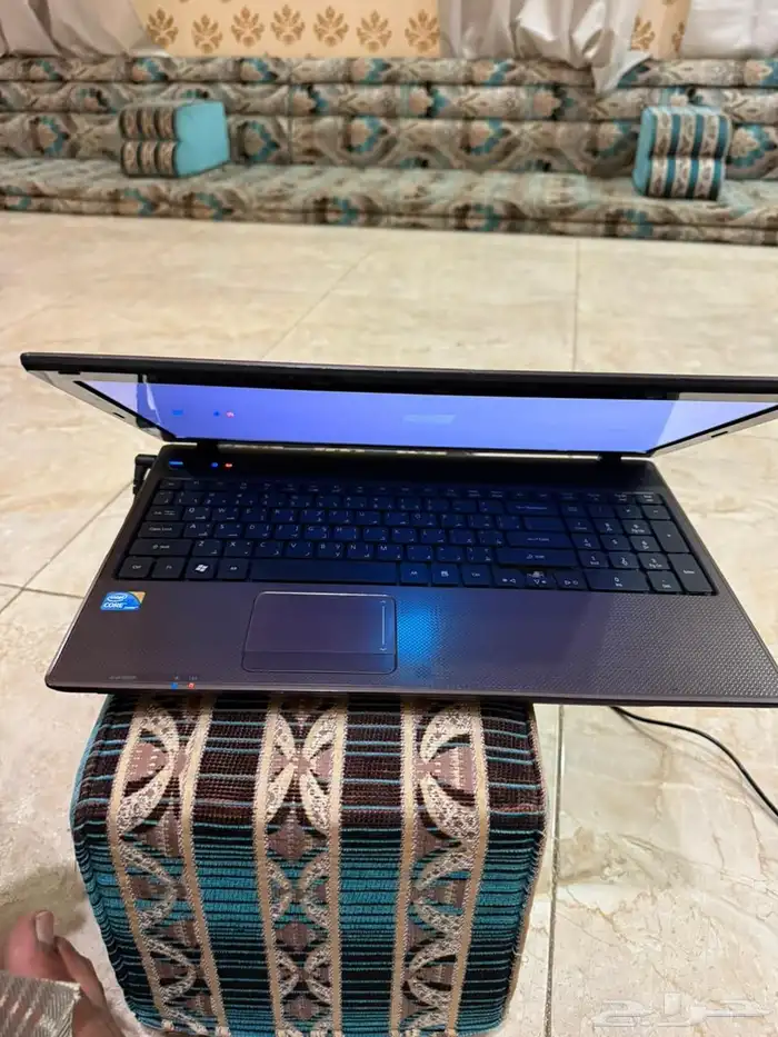 لابتوب أيسر للبيع 2