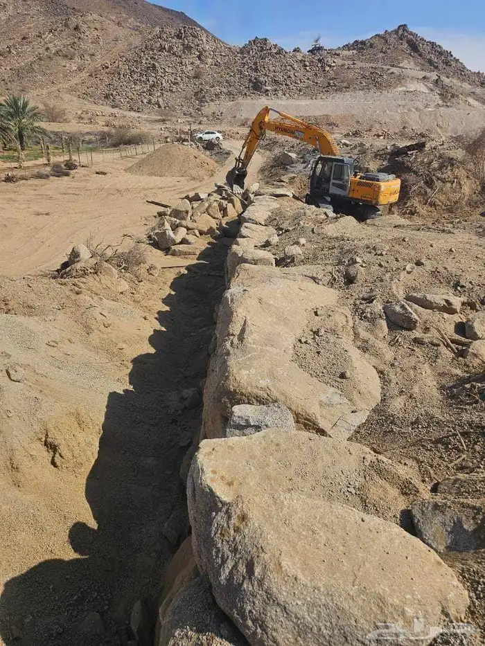 بوكلين للايجار قص وبنا حجر 0