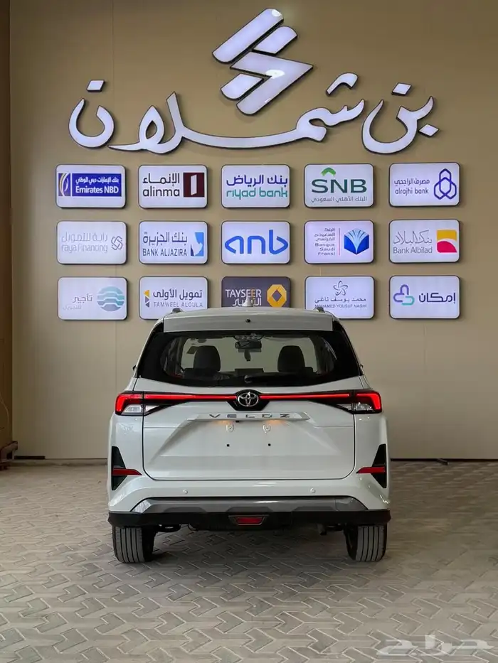 تويوتا فيلوز GLX 2025 2