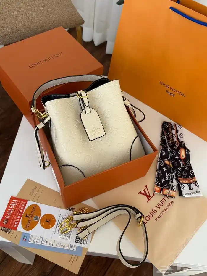 شنط نسائيه 11