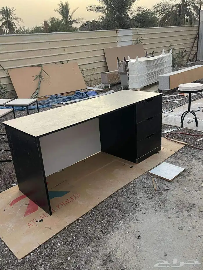 طاولة بي سي 0