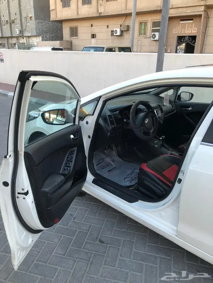 كيا سيراتو موديل 2014 هاتشباك كامله 17