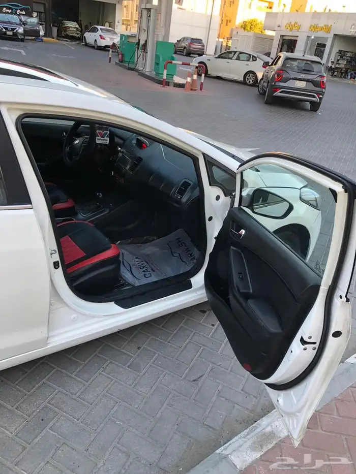 كيا سيراتو موديل 2014 هاتشباك كامله 12