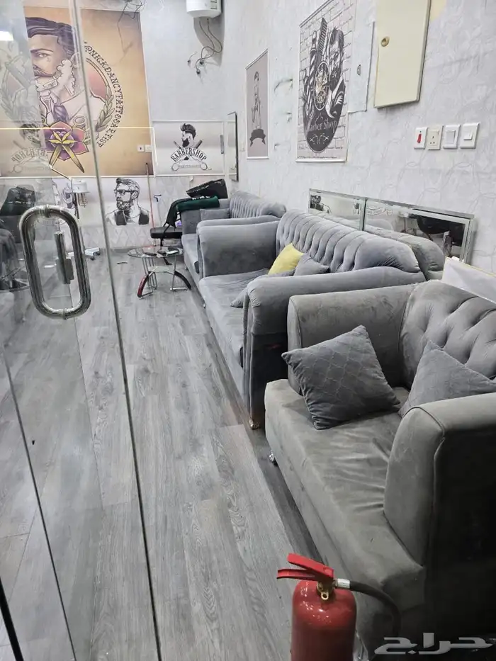 اثاث محل حلاقه للبيع 5