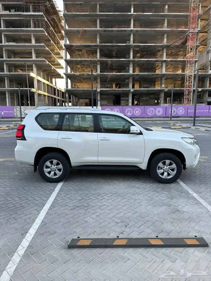 برادو 2023 عبداللطيف شبه جديد 3