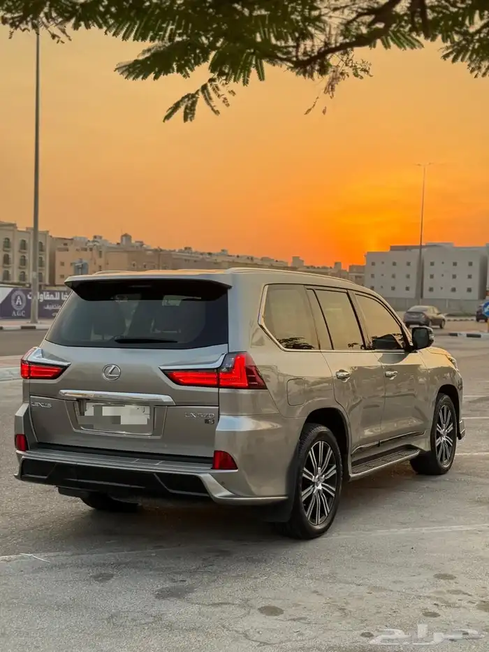 لكزس LX570 2021 سعودي مالك واحد S 2